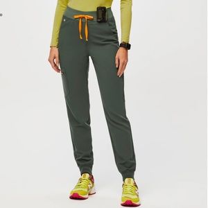 Figs Moss Zamora™ High Waisted - Jogger Scrub Pants NWT size small